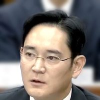 Jay Y. Lee